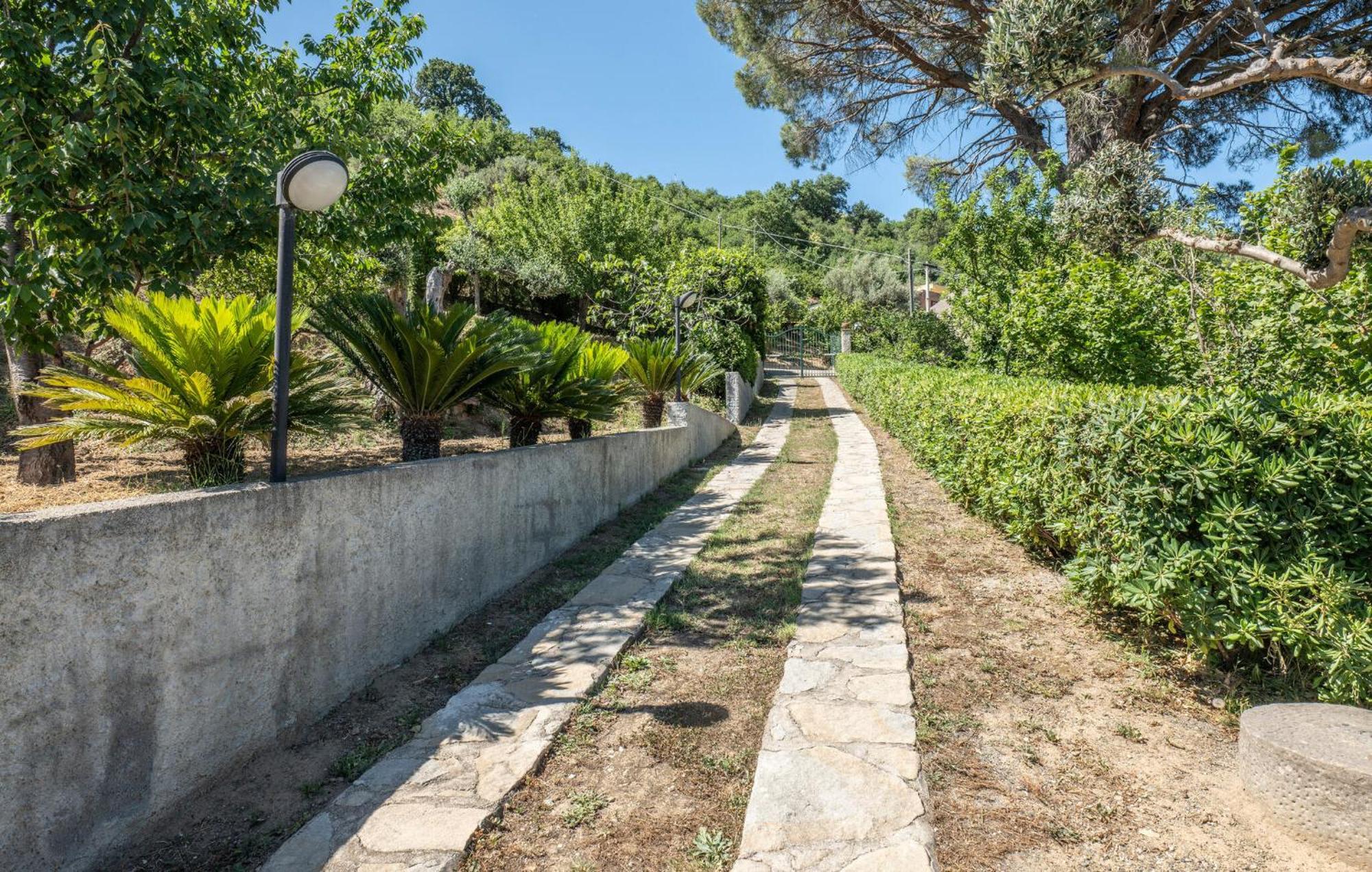 3 Bedroom Beautiful Home In Librizzi Exterior foto